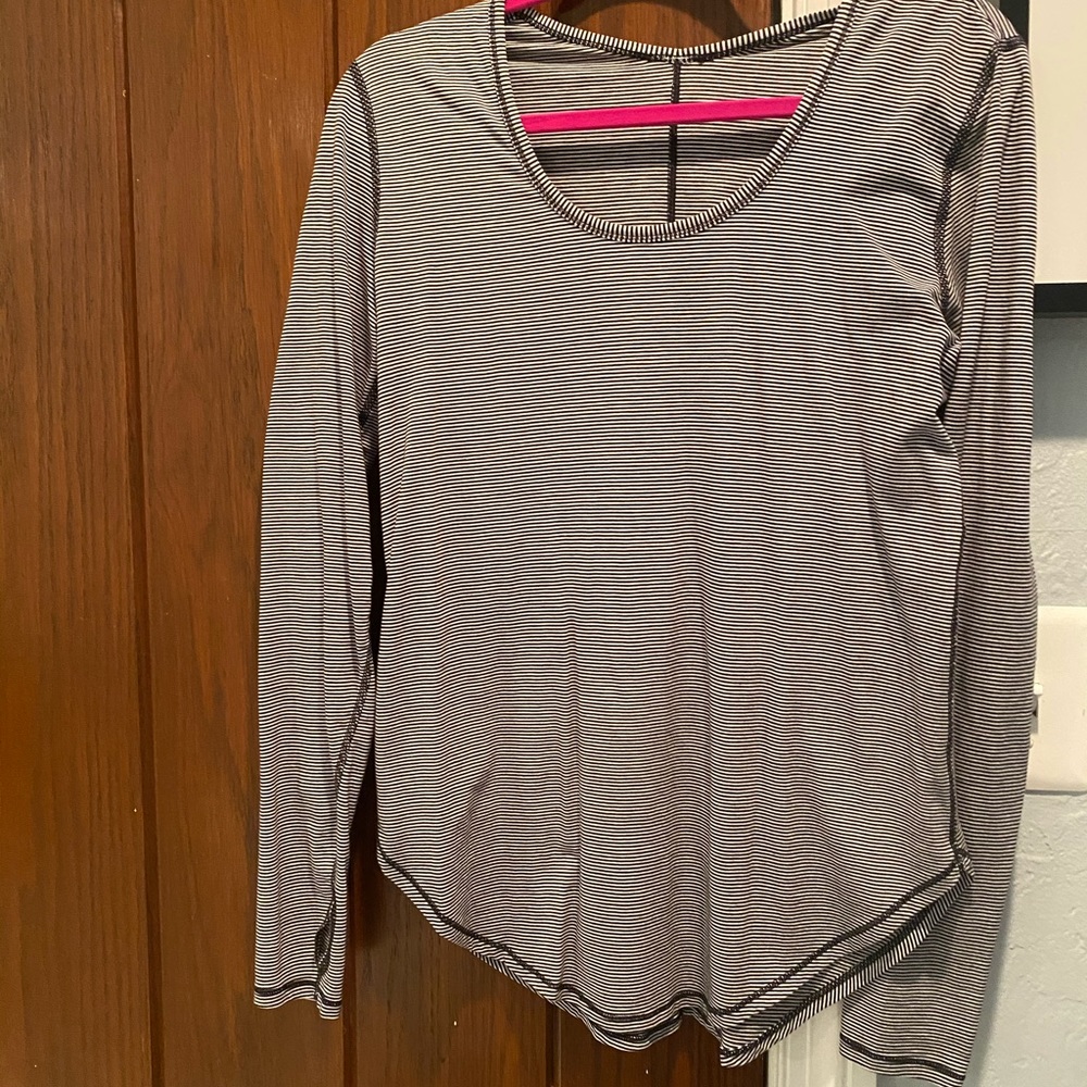Worn once Lululemon top